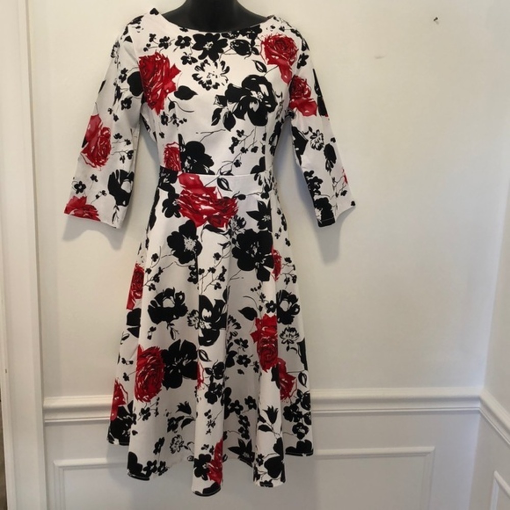 Acevog White, Black, & Red Dress Medium